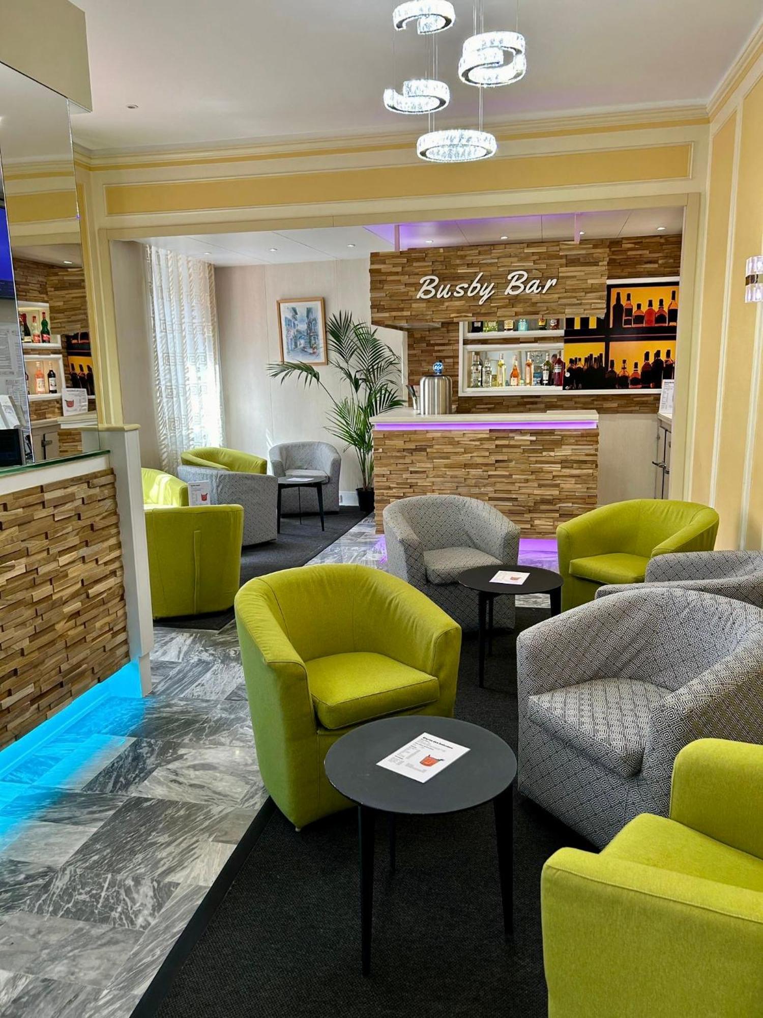 Hotel Busby 3*