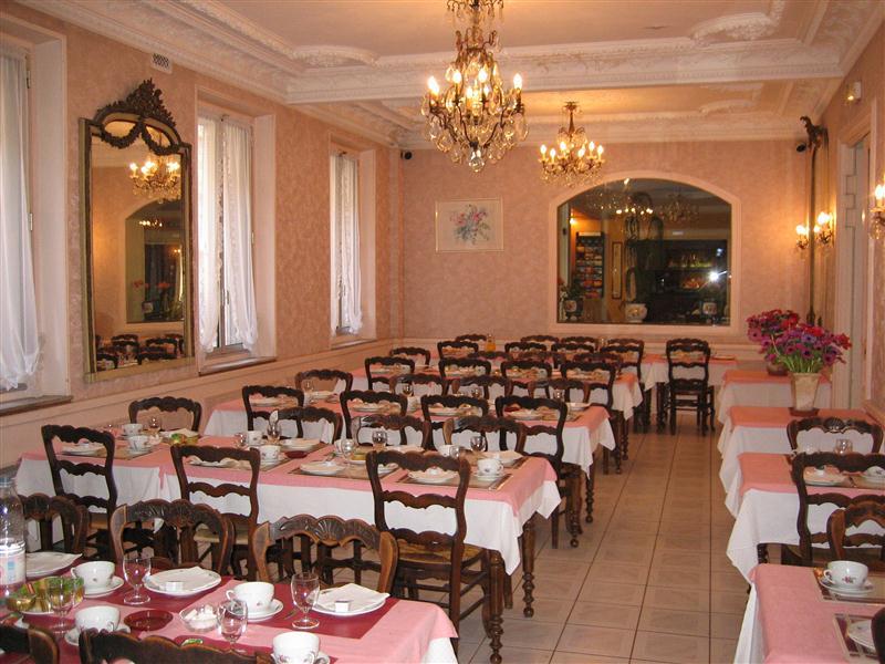 Busby Hotel 3*