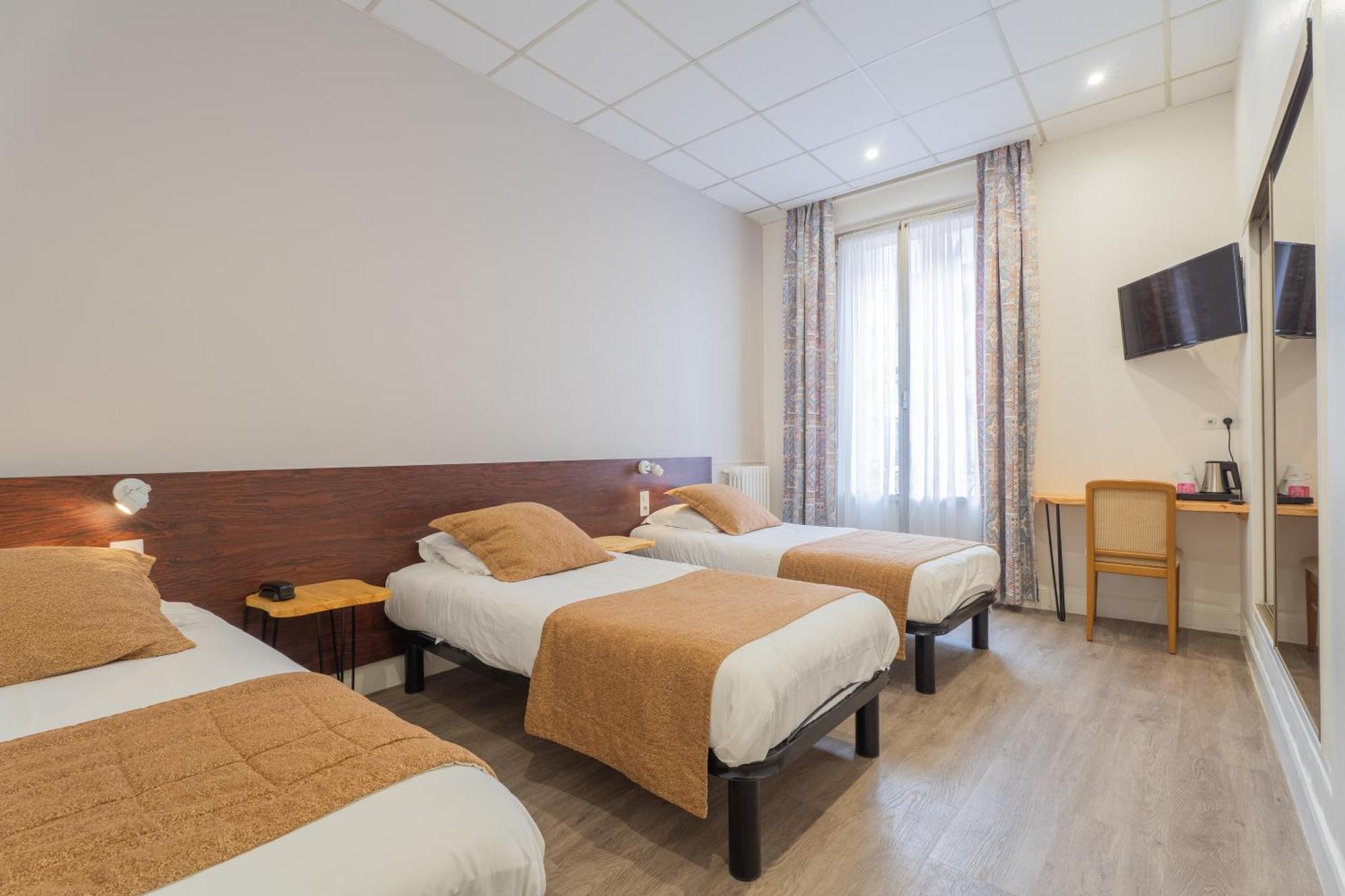 Hotel Busby 3*
